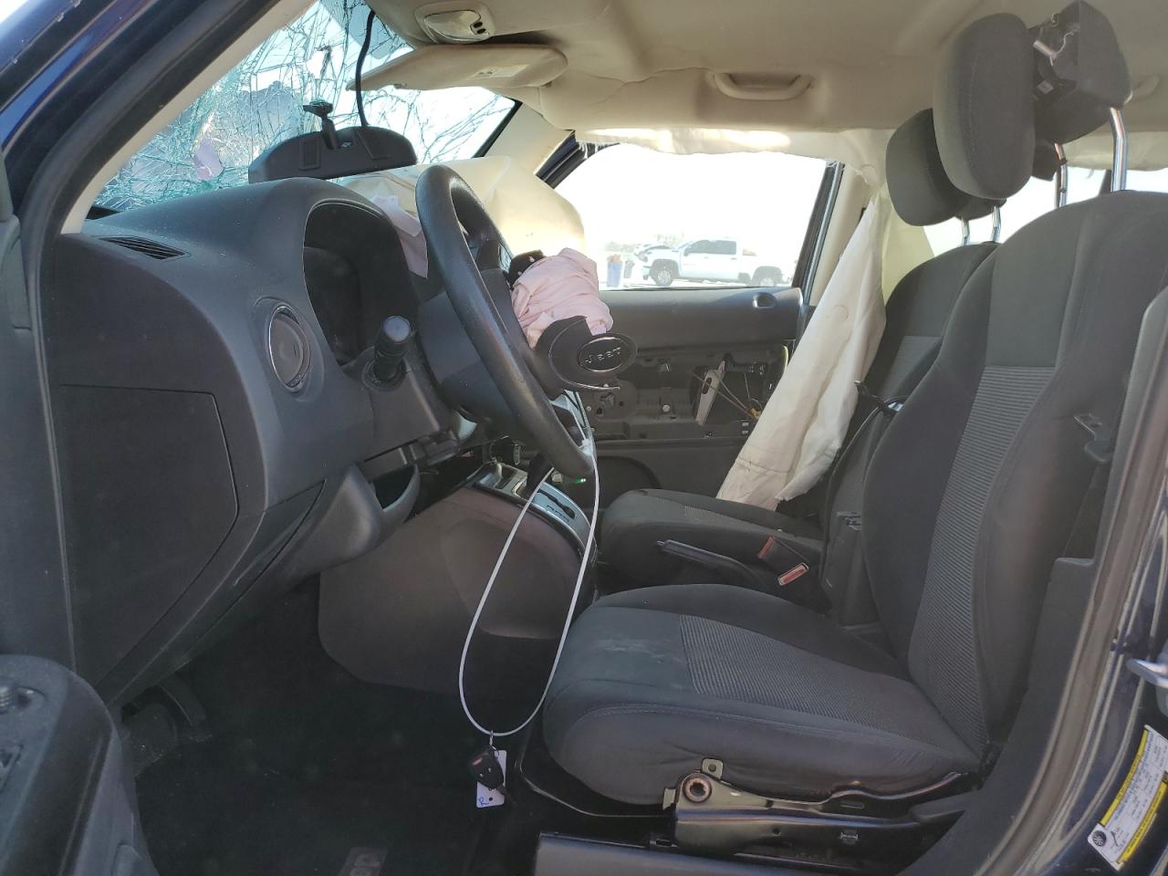 2013 Jeep Liberty (Patriot) - Image 7