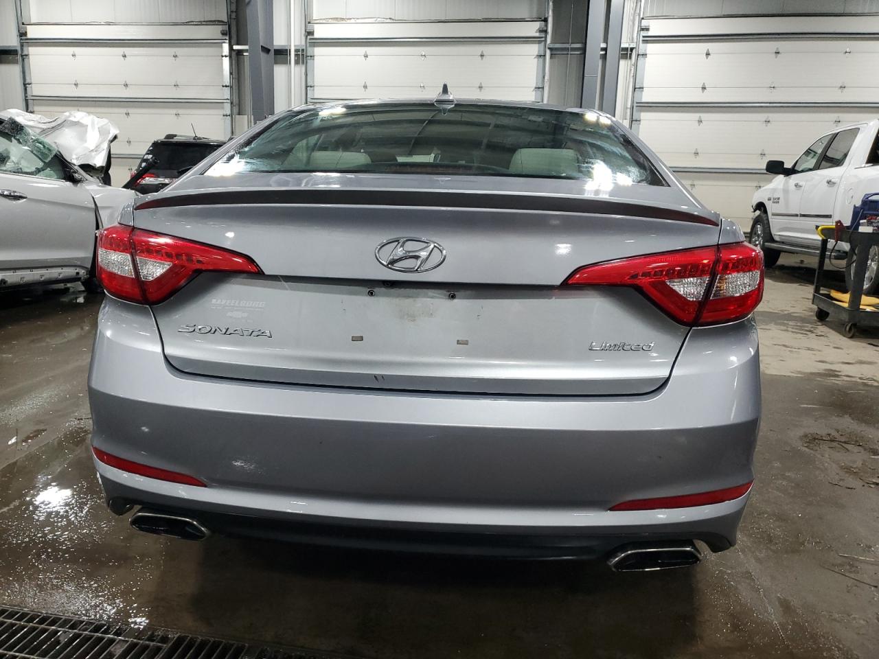 2015 Hyundai Sonata - Image 6