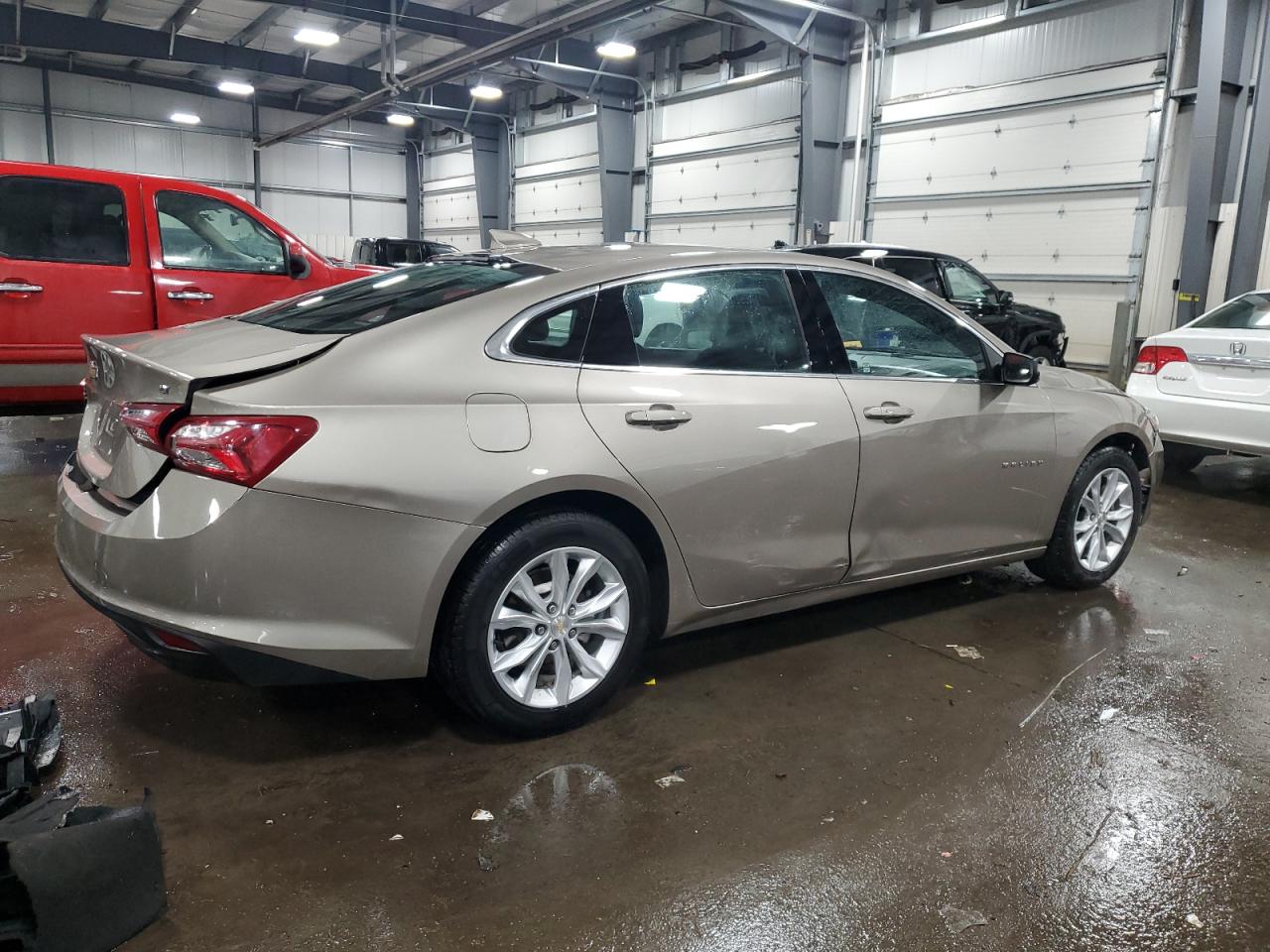 2022 Chevrolet Malibu - Image 3