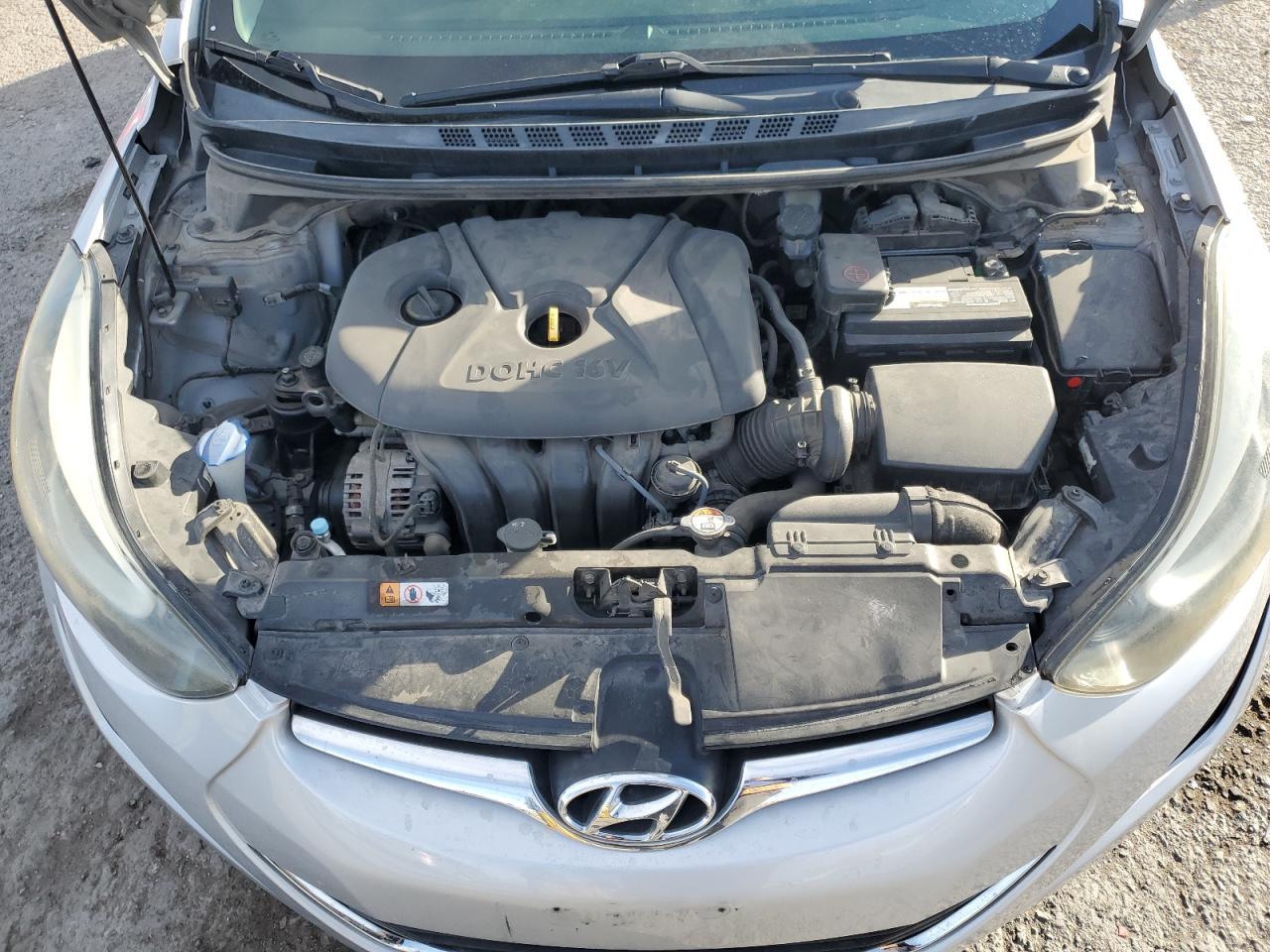 2014 Hyundai Elantra - Image 11