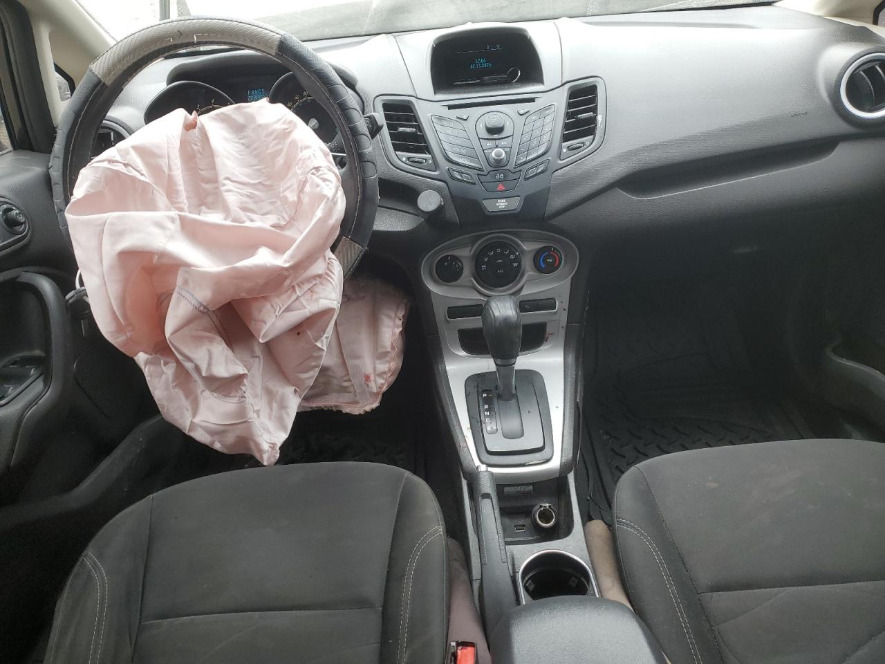 2015 Ford Fiesta - Image 8