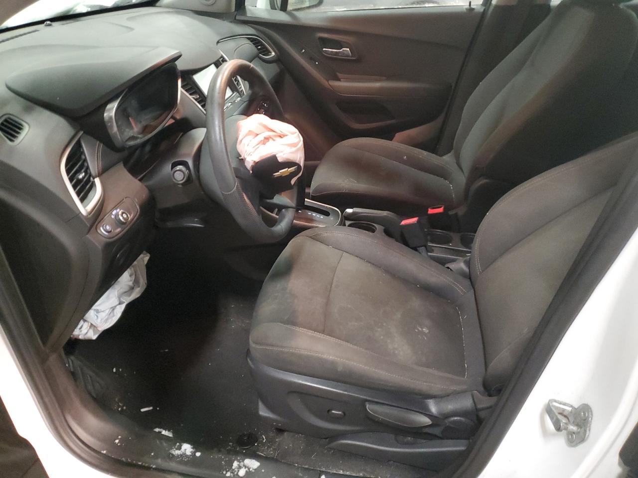 3GNCJKSB8HL268661 CHEVROLET TRAX 2017