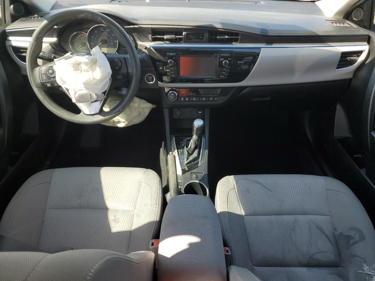 2015 Toyota Corolla - Image 8