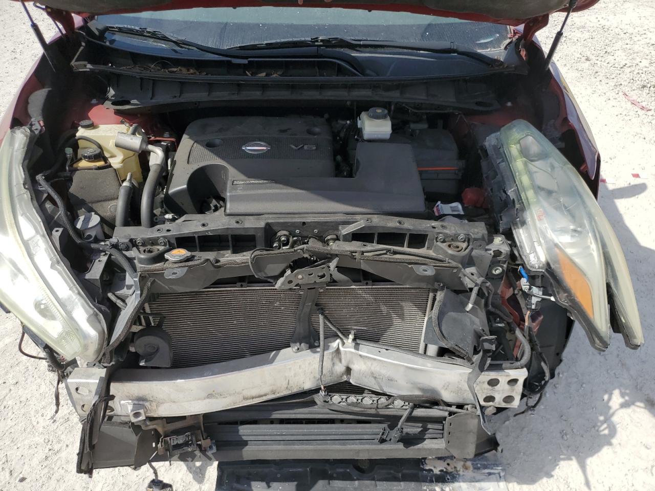 2015 Nissan Murano - Image 12