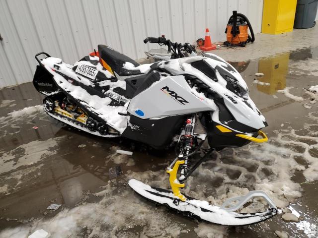 2024 Skidoo Mxz