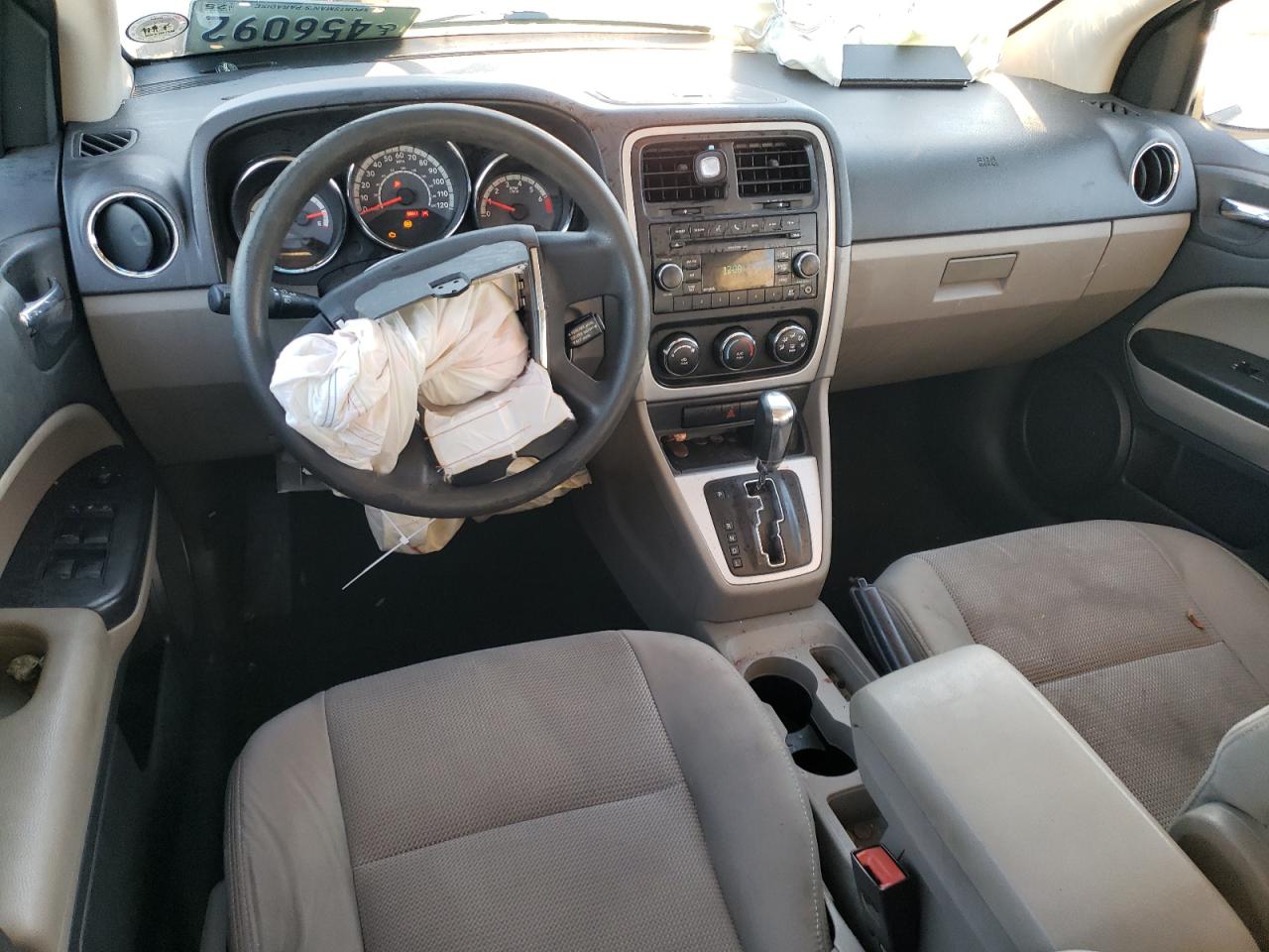 2010 Dodge Caliber - Image 8