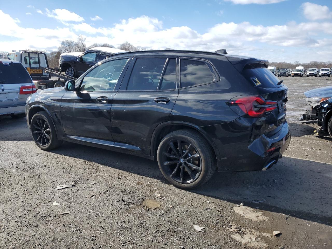 2022 BMW X3 - Image 2