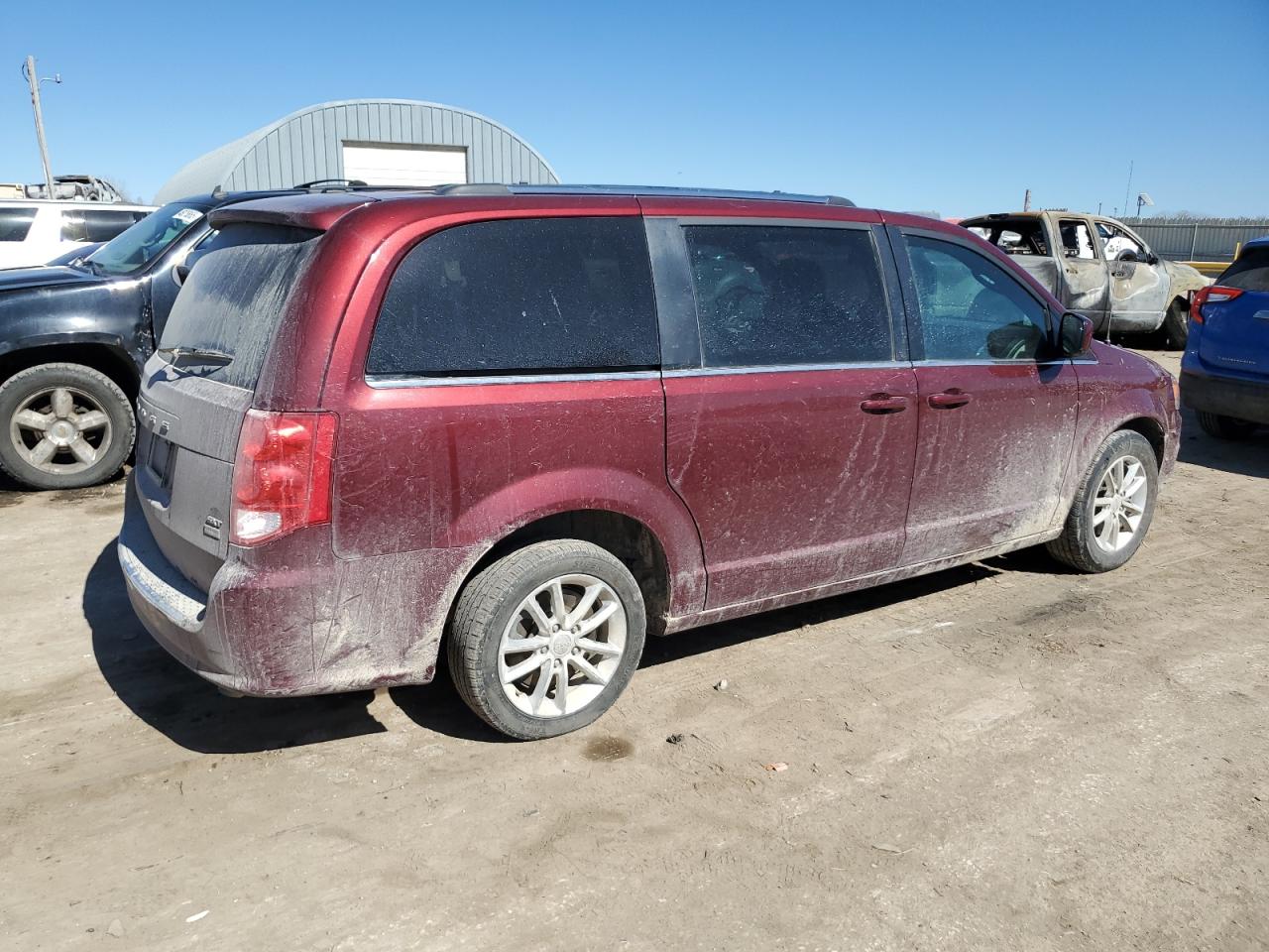 2019 Dodge Caravan - Image 3