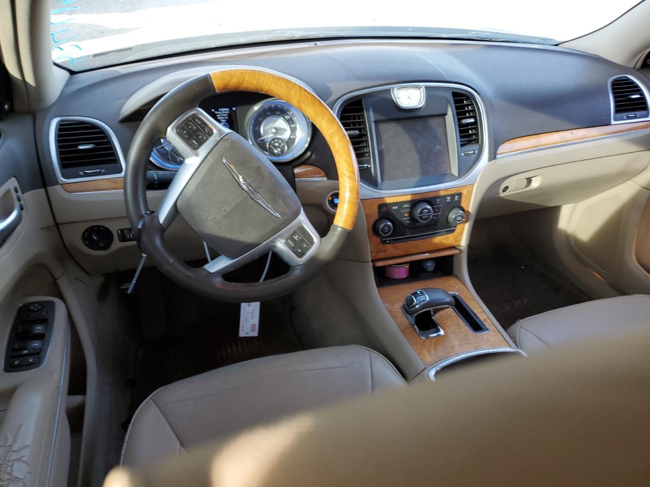 2013 Chrysler 300 - Image 8