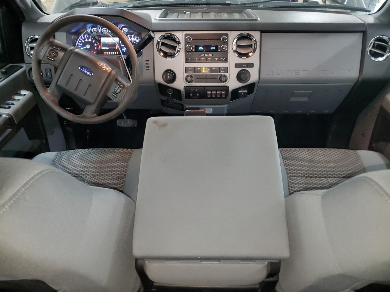 2014 Ford F250 - Image 8