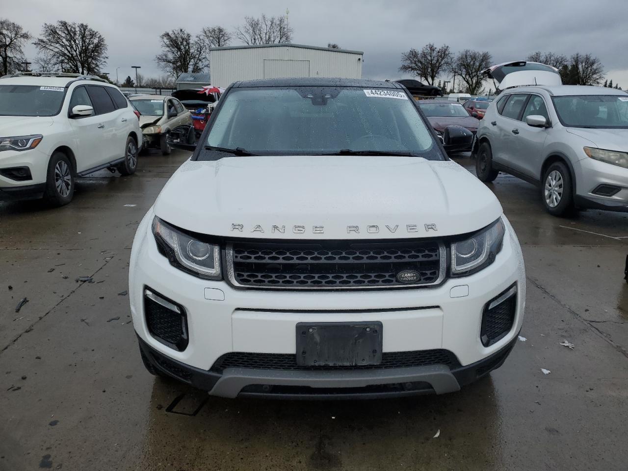 2017 Land Rover Range Rover - Image 5