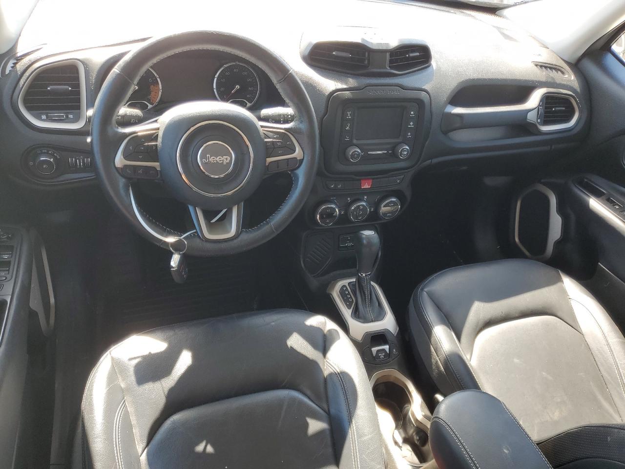 2017 Jeep Renegade - Image 8