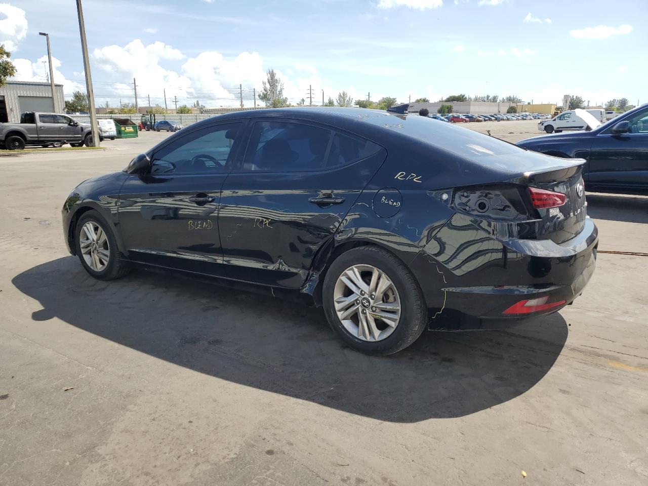 2019 Hyundai Elantra - Image 2