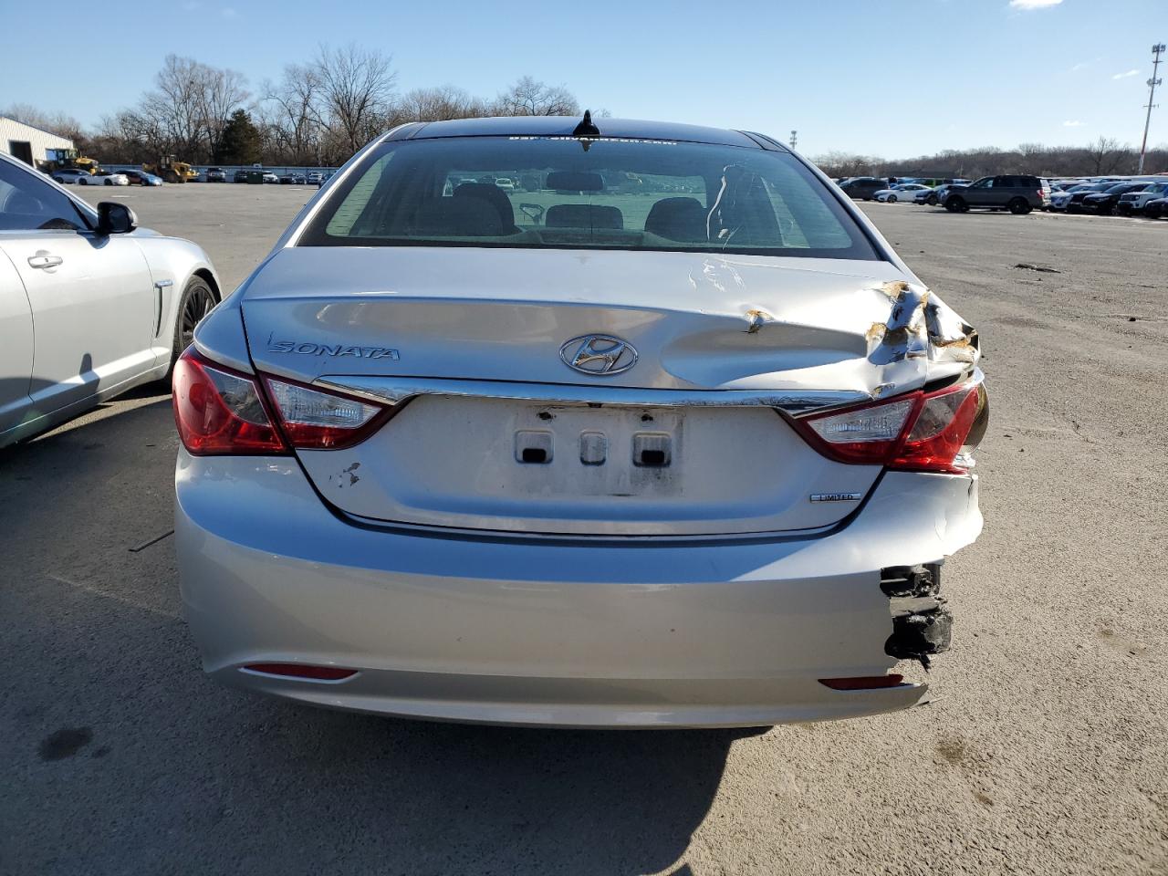 2013 Hyundai Sonata - Image 6