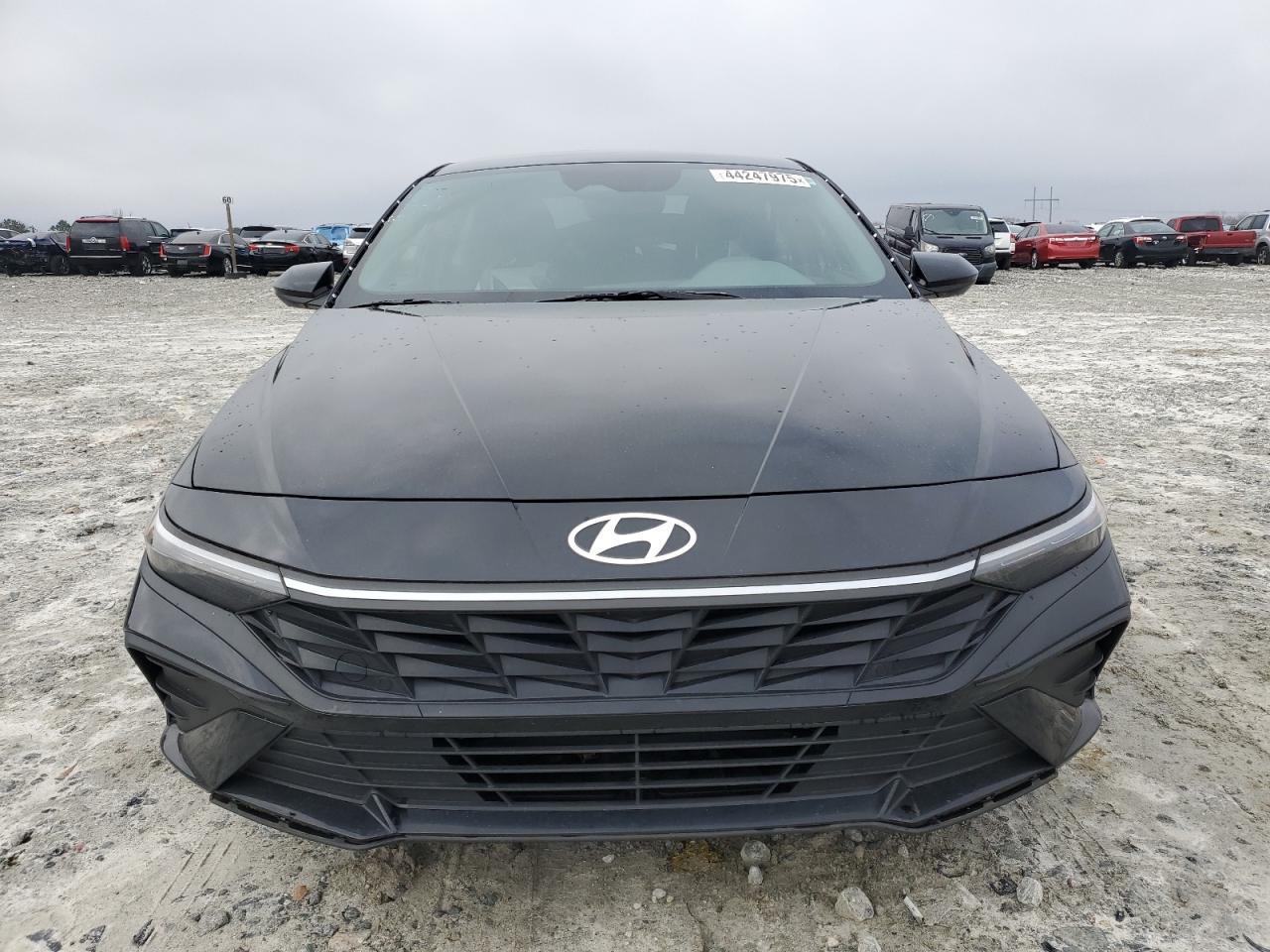 2024 Hyundai Elantra - Image 5