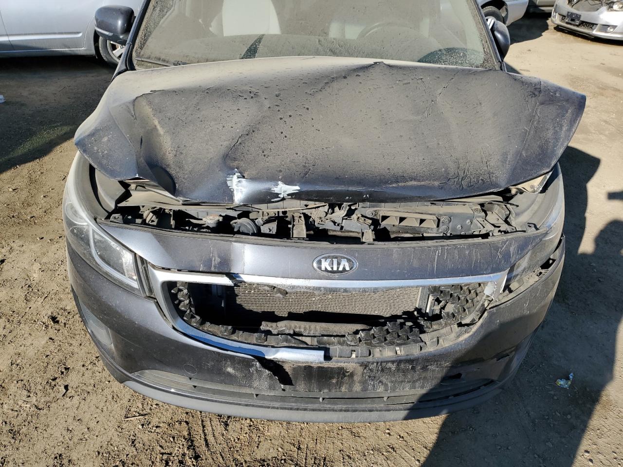 2016 Kia Sedona - Image 14