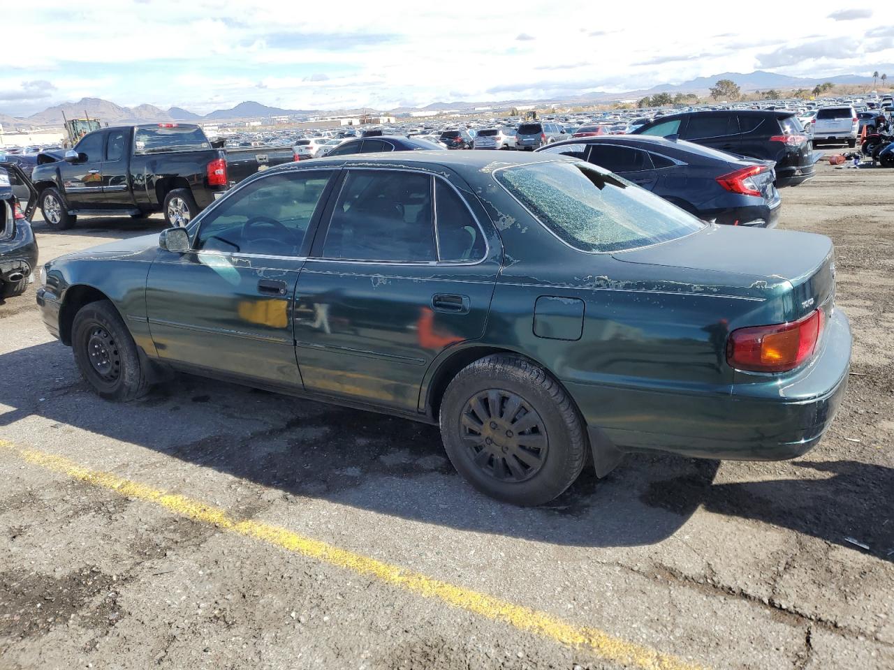 1996 Toyota Camry - Image 2