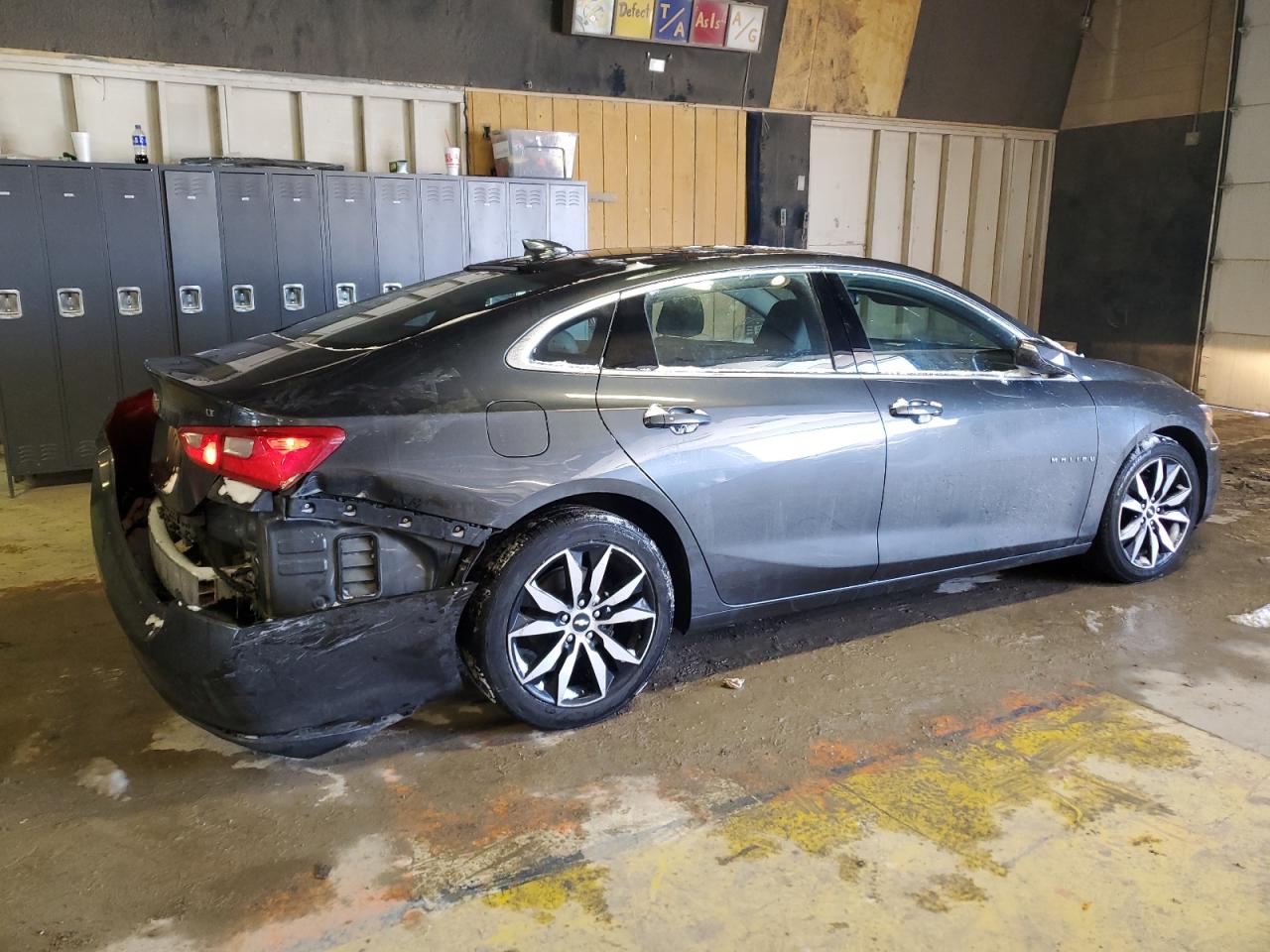 2017 Chevrolet Malibu - Image 3