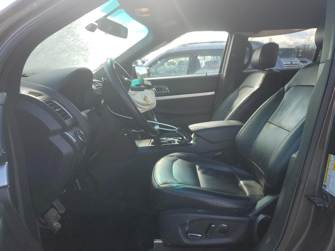 2016 Ford Explorer - Image 7