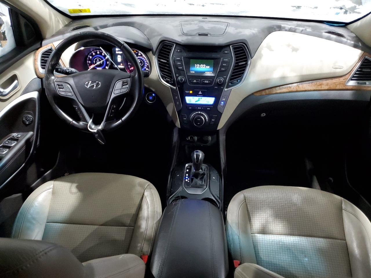 2014 Hyundai Santa Fe - Image 8