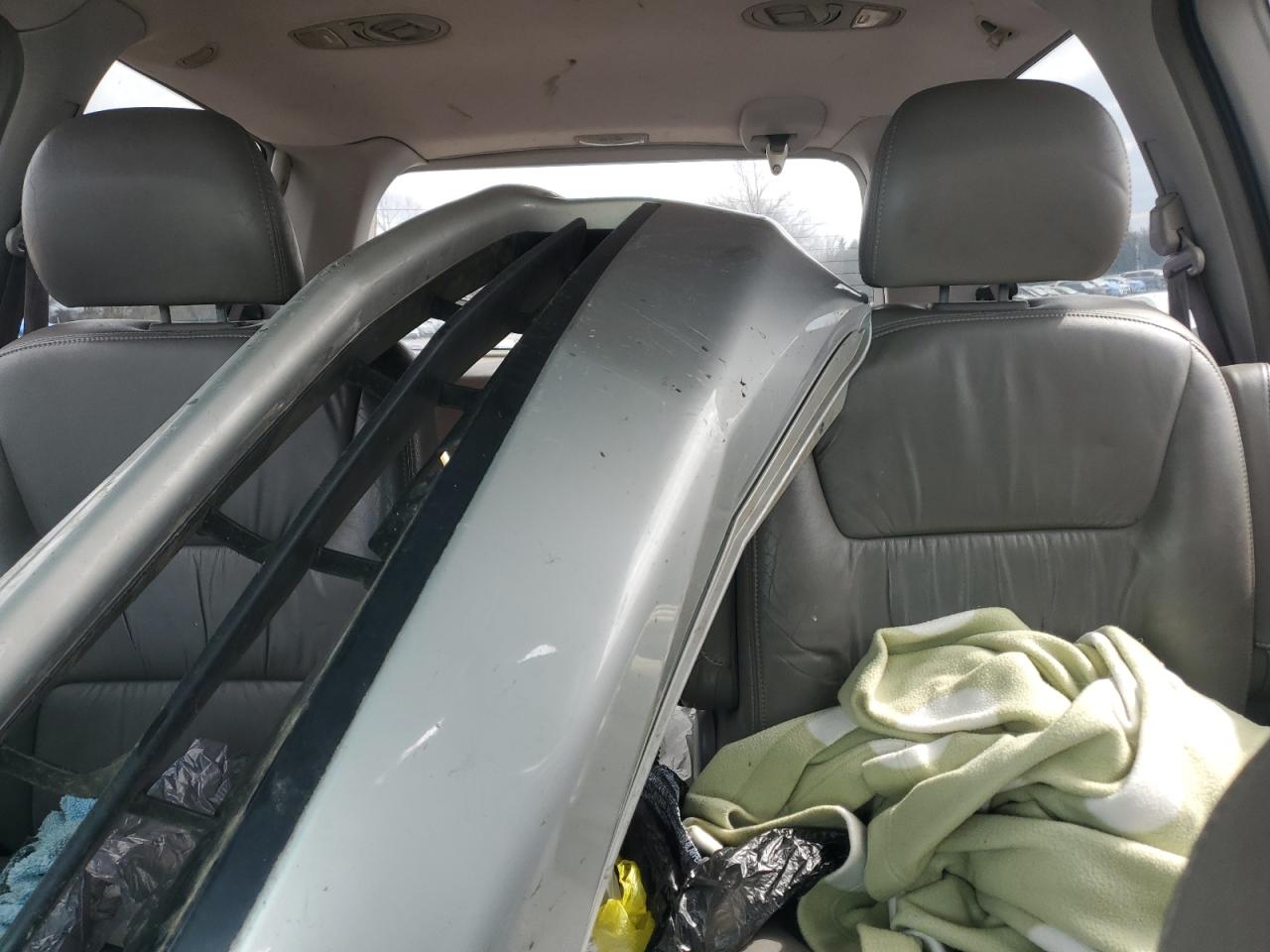 2002 Honda Odyssey - Image 10