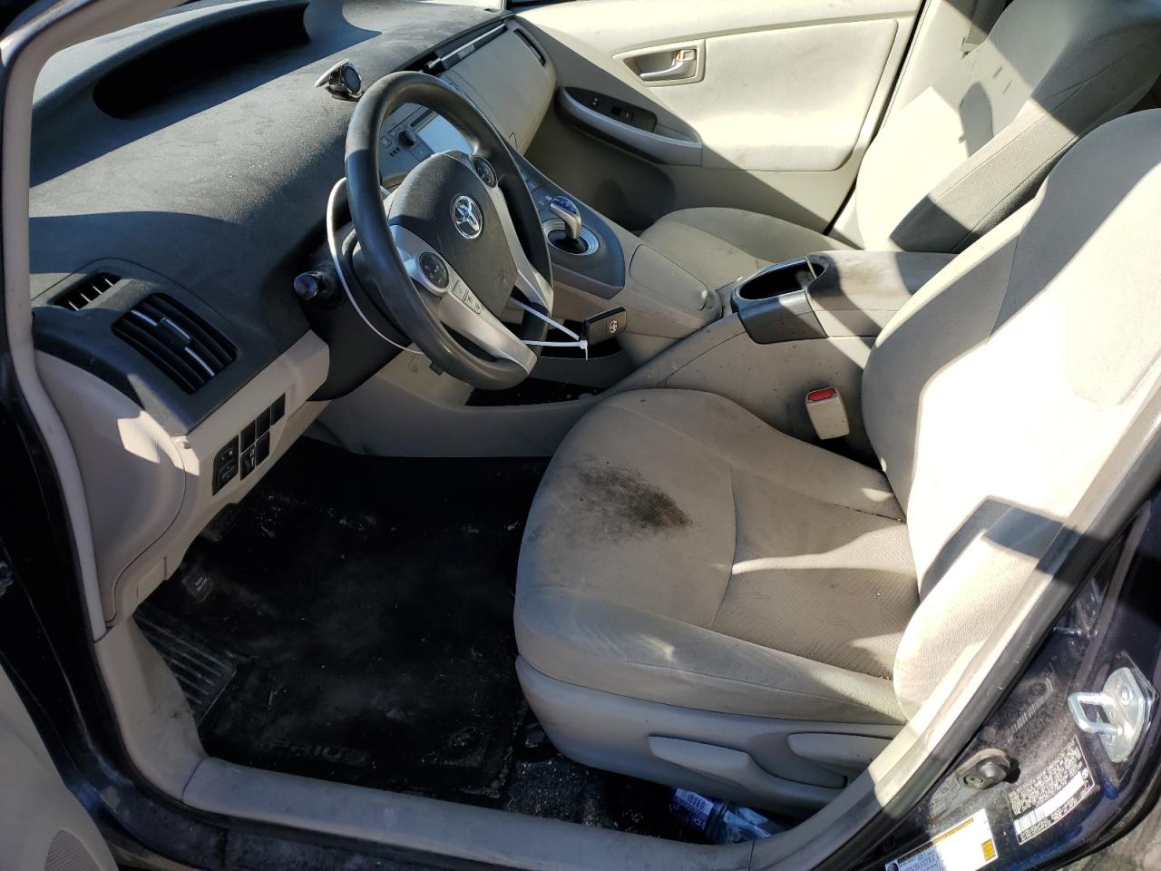 2014 Toyota Prius - Image 7