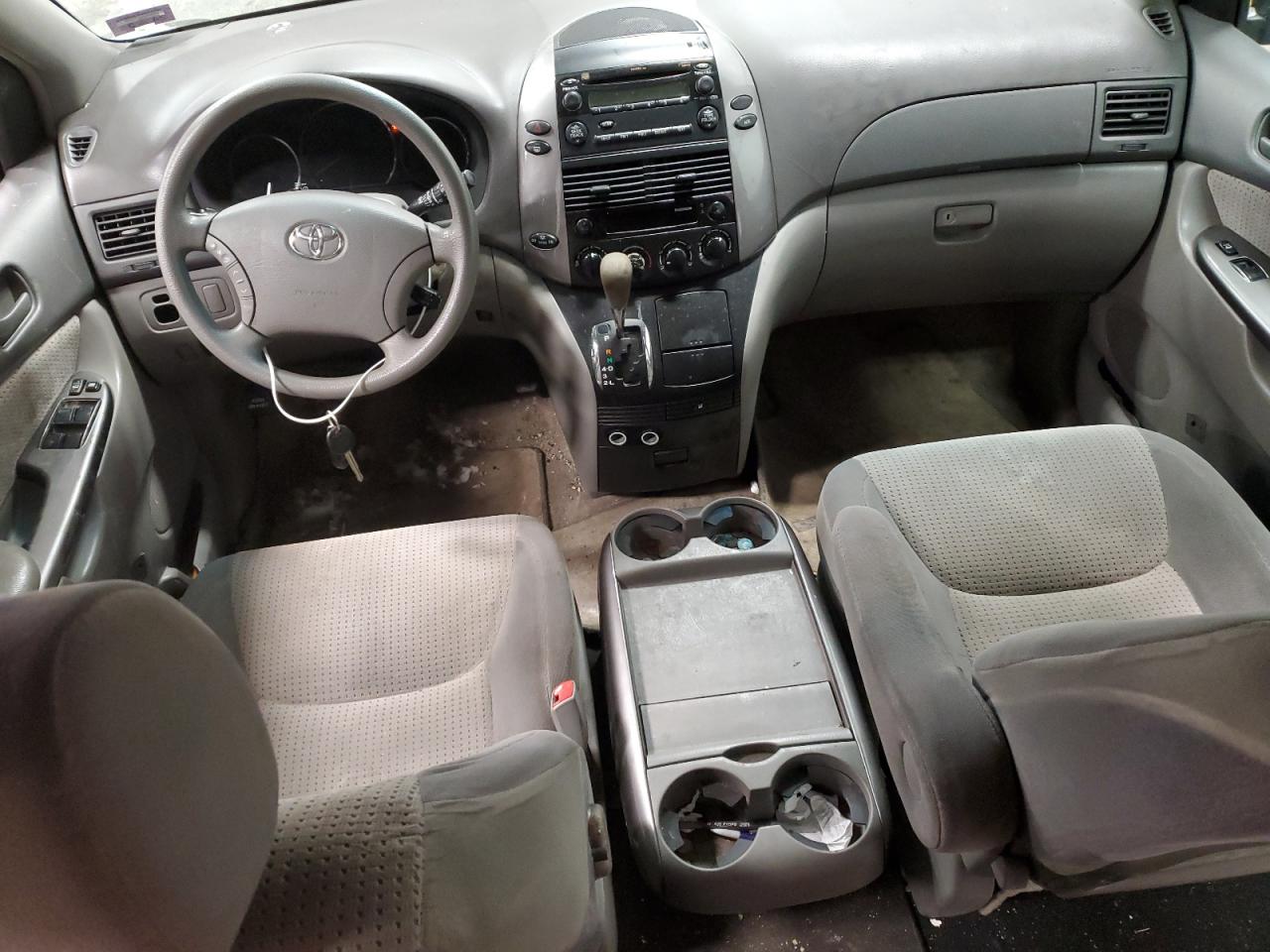 2007 Toyota Sienna - Image 8