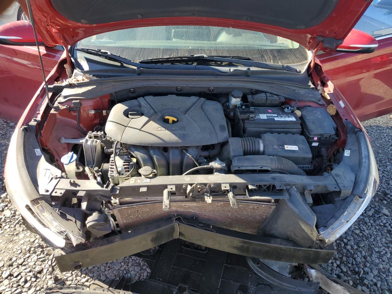 2018 Hyundai Elantra - Image 11