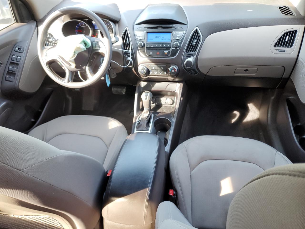 2015 Hyundai Tucson - Image 8
