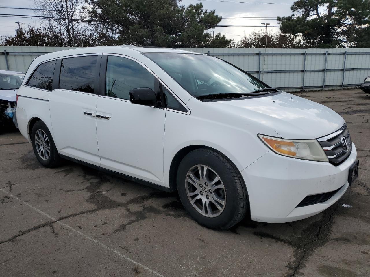 2013 Honda Odyssey - Image 4