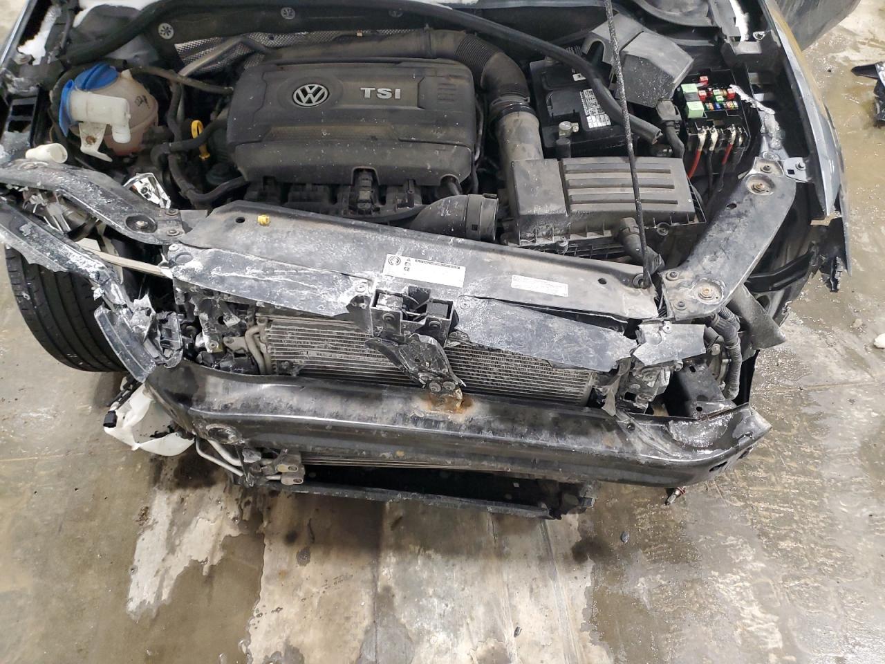 2016 Volkswagen Jetta - Image 11