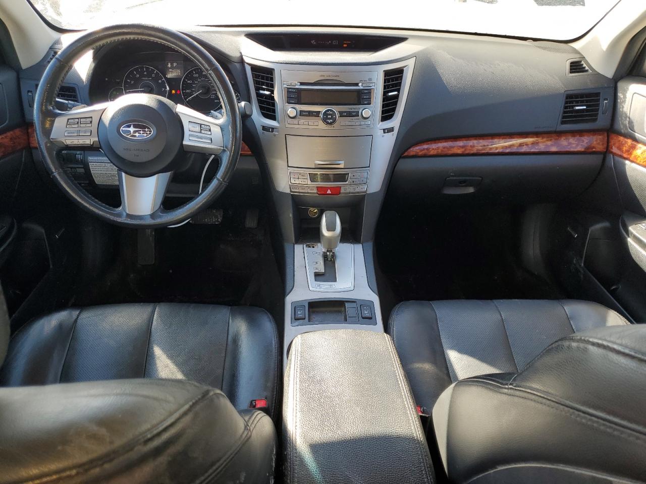 2011 Subaru Outback - Image 8