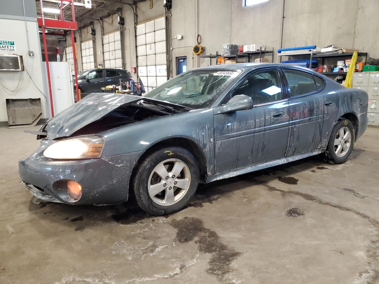 2006 Pontiac Grand Prix - Image 1