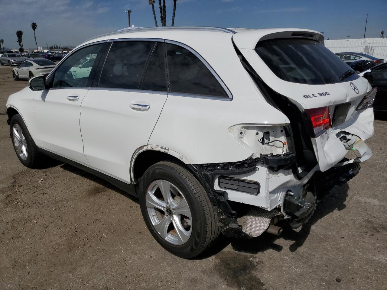 2017 Mercedes-Benz GLC - Image 2