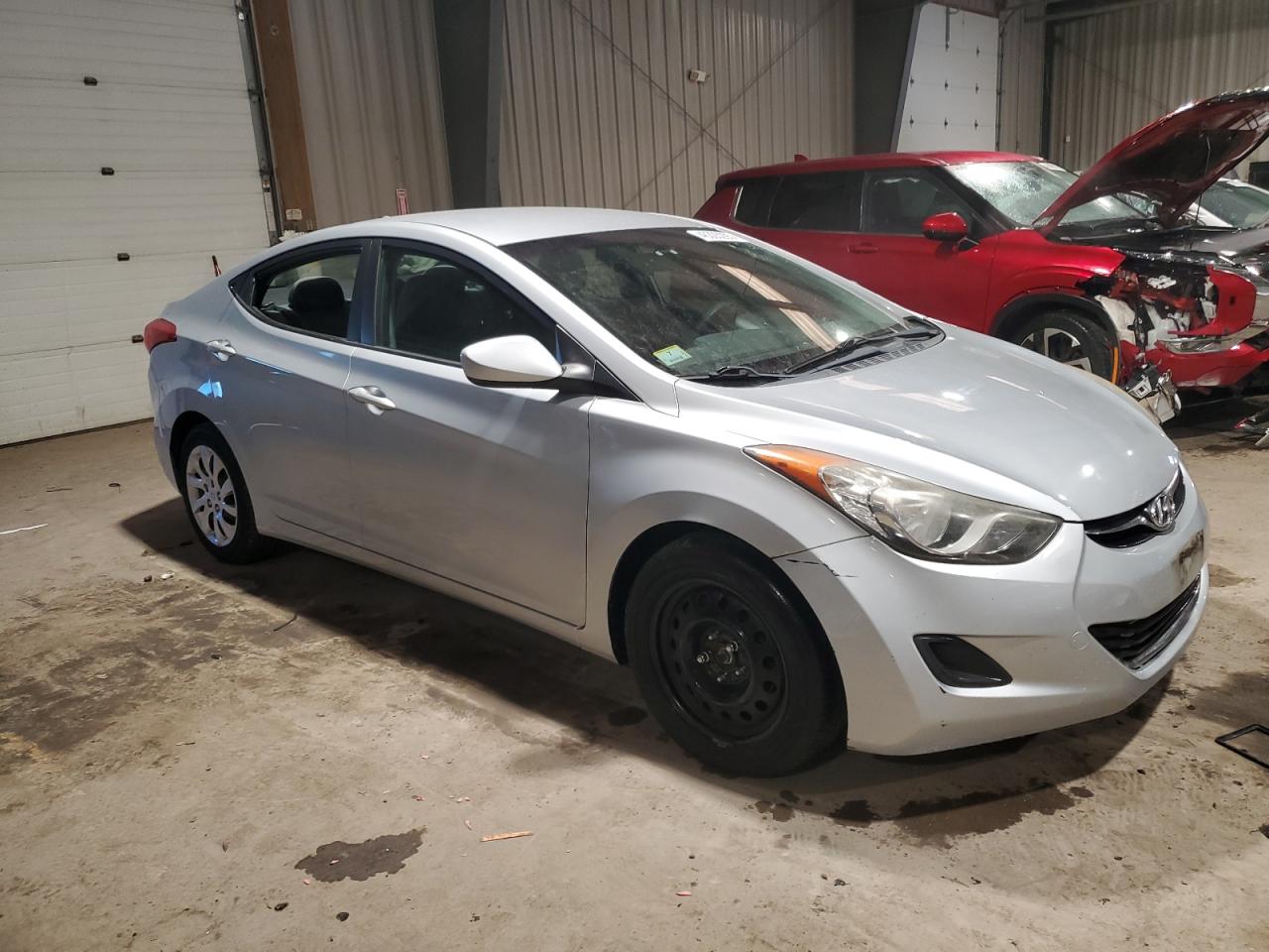 2011 Hyundai Elantra - Image 4