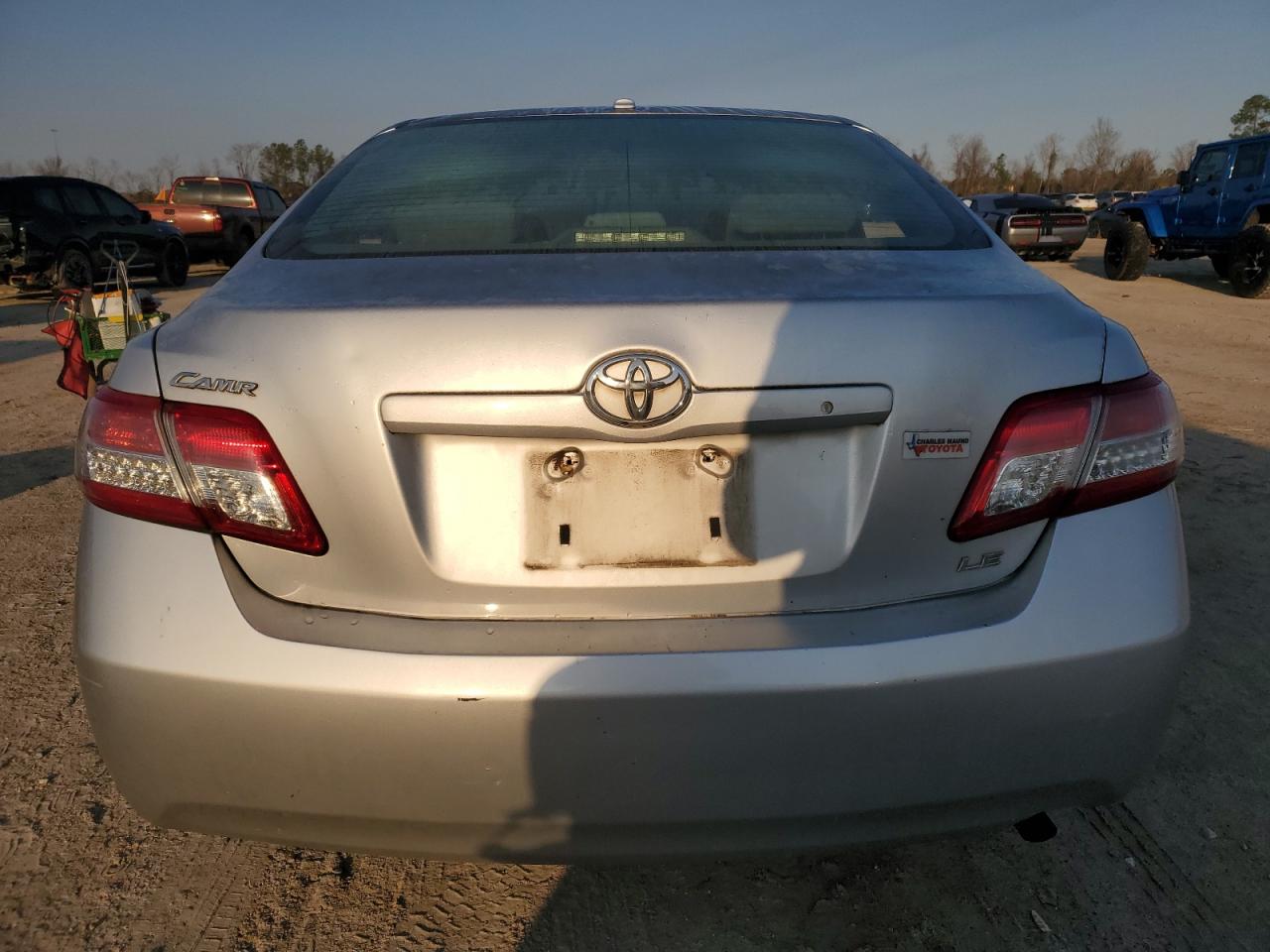 2011 Toyota Camry - Image 6
