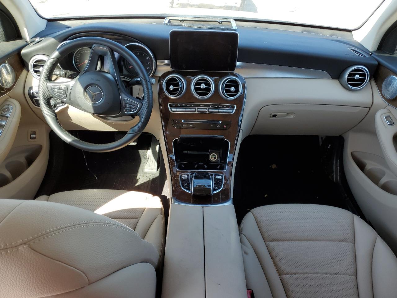 2017 Mercedes-Benz GLC - Image 8