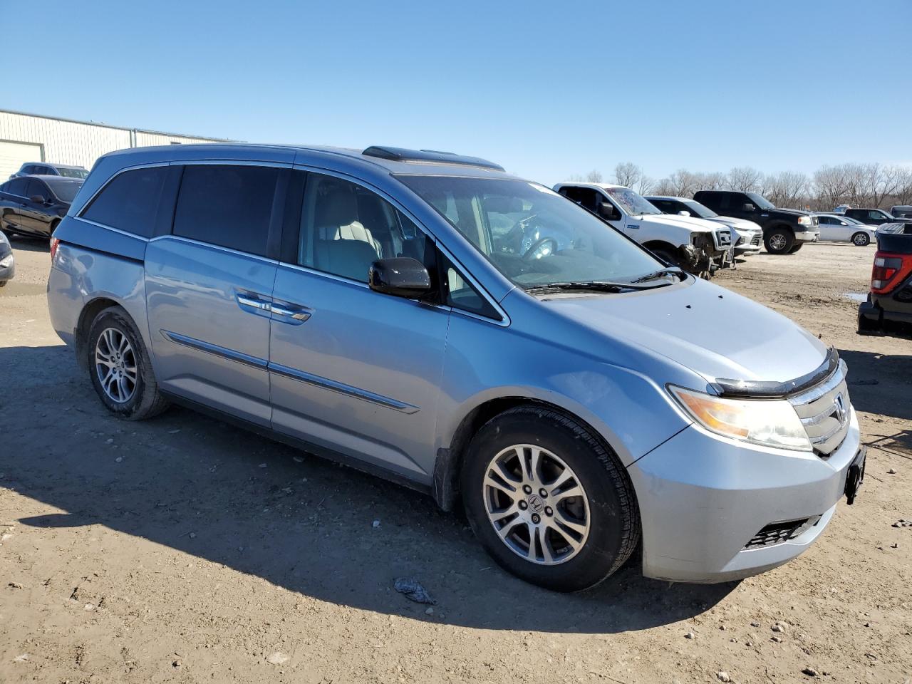 2011 Honda Odyssey - Image 4