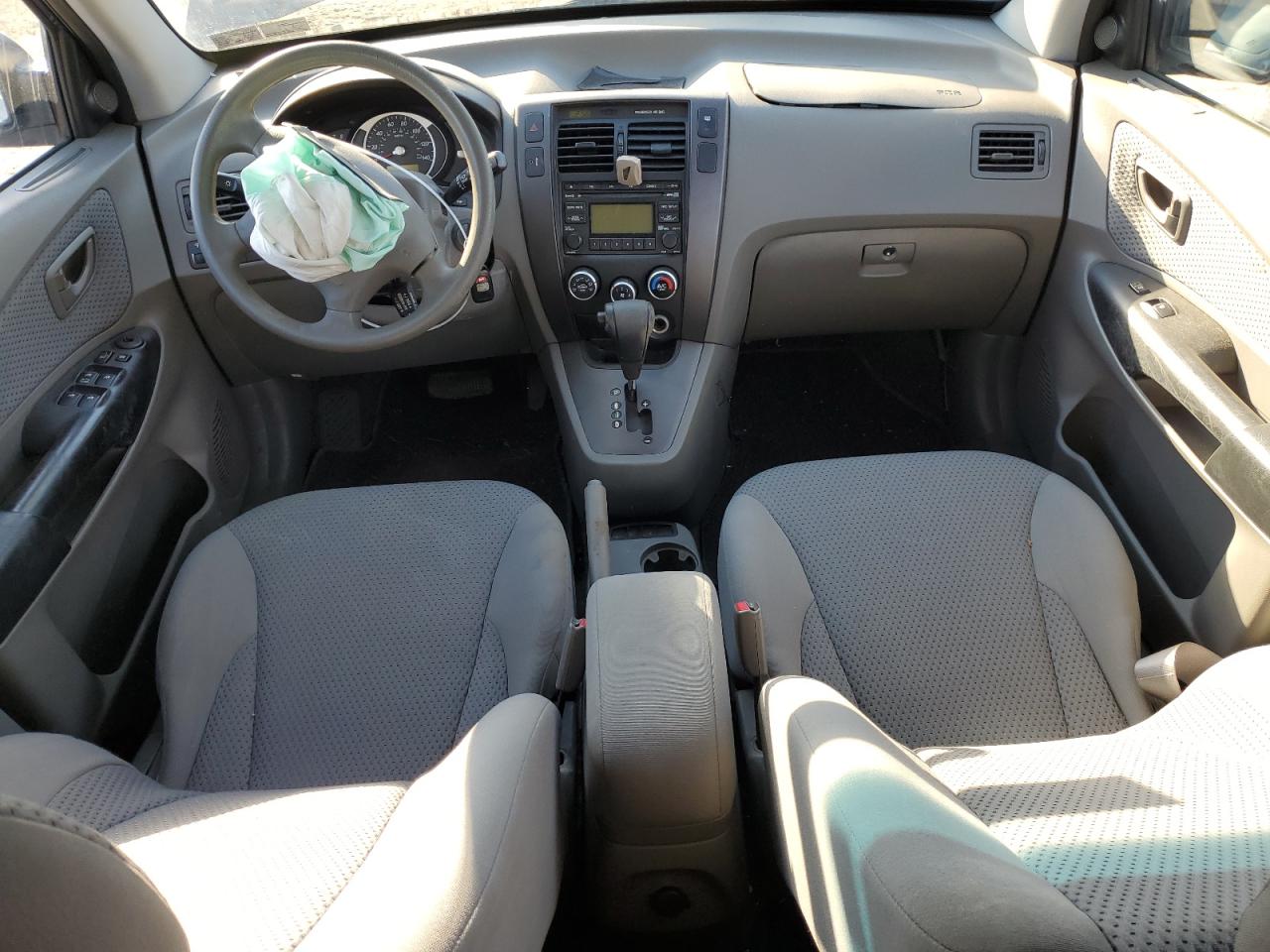 2009 Hyundai Tucson - Image 8