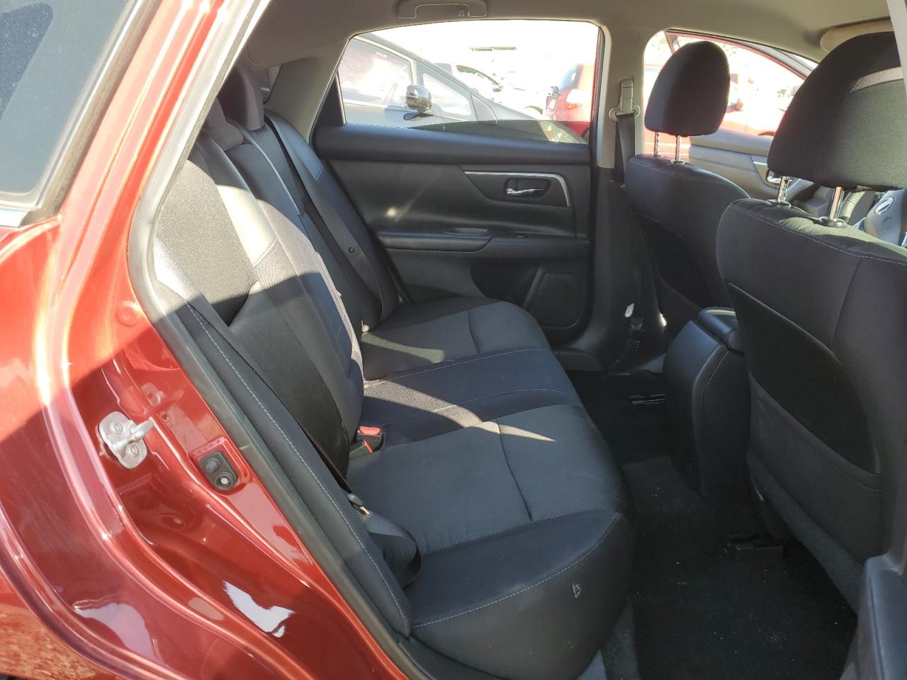 2017 Nissan Altima - Image 10