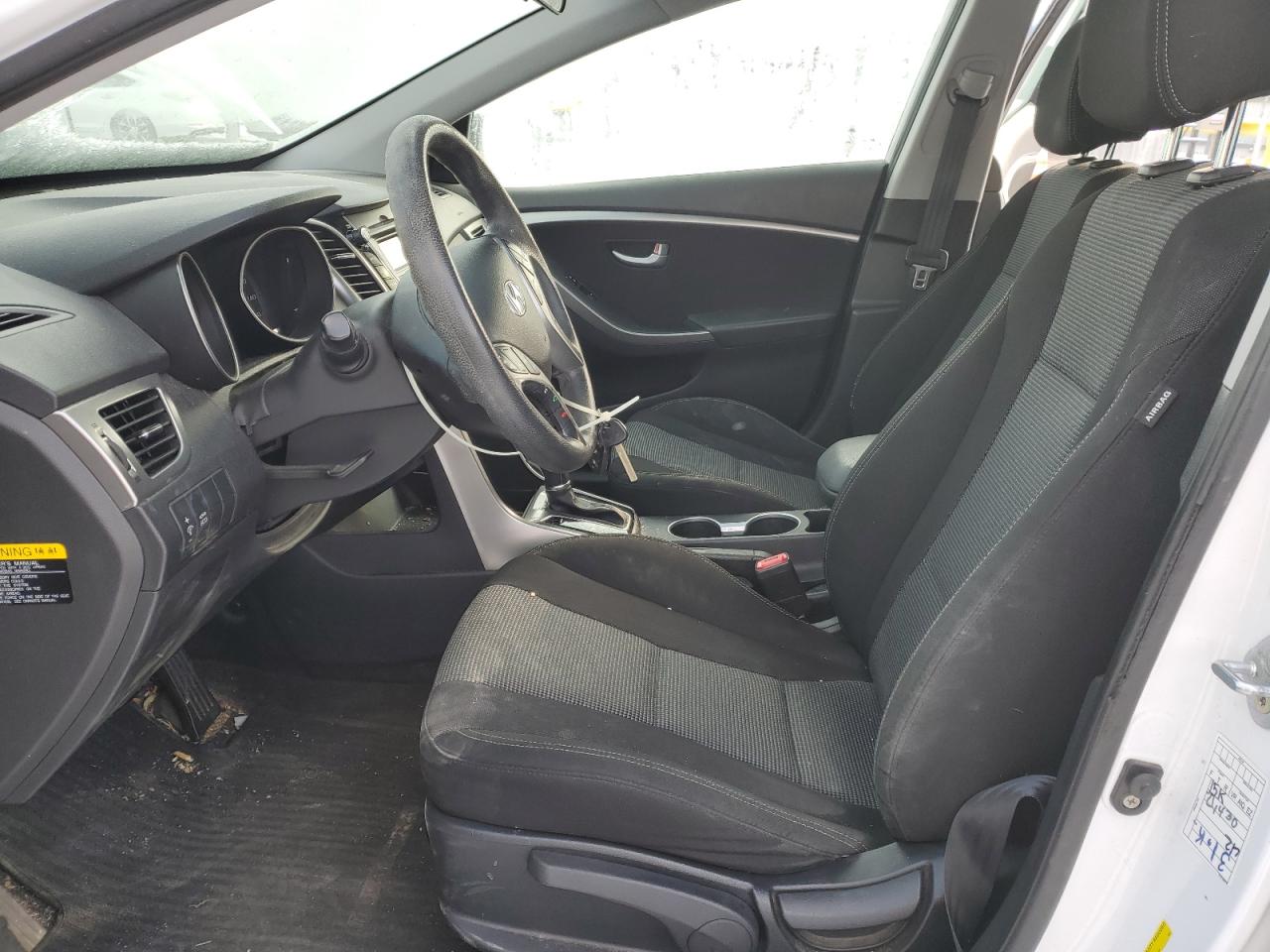 2017 Hyundai Elantra - Image 7