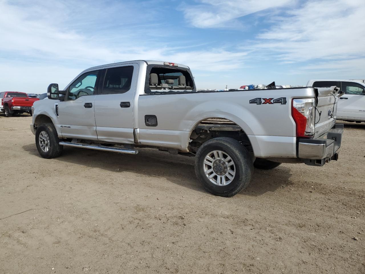 2018 Ford F350 - Image 2