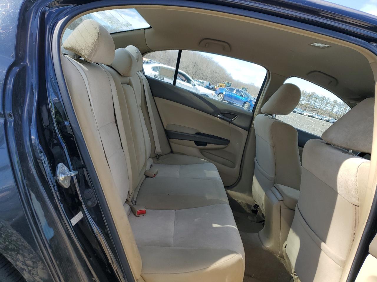 2009 Honda Accord - Image 11