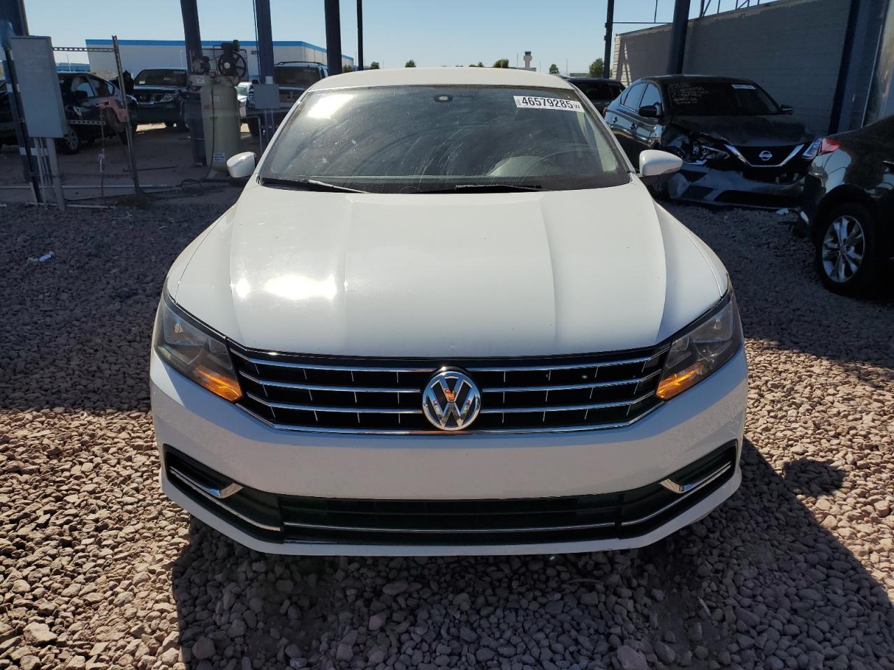 2016 Volkswagen Passat - Image 5