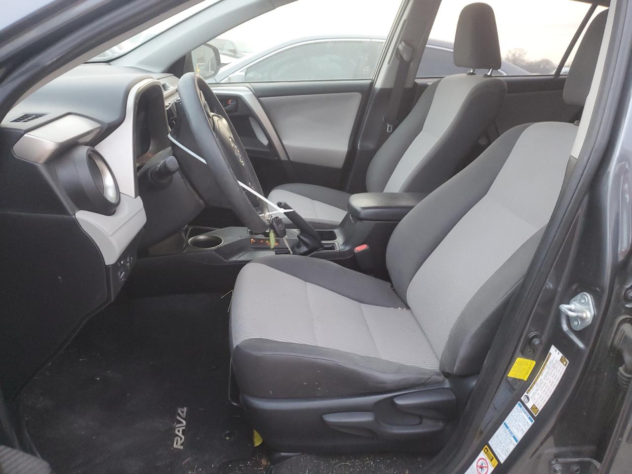 2015 Toyota RAV 4 - Image 7
