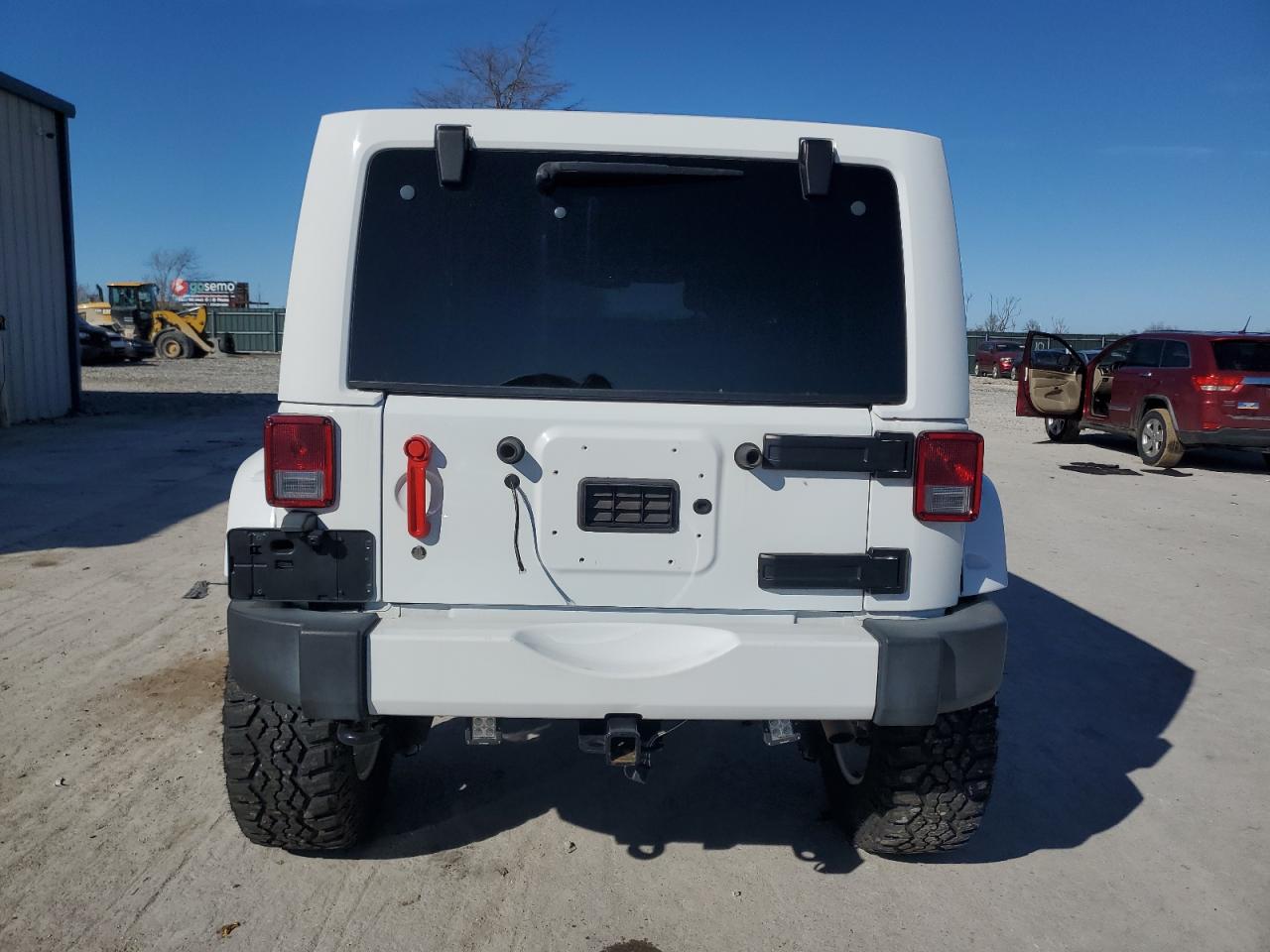 2016 Jeep Wrangler - Image 6