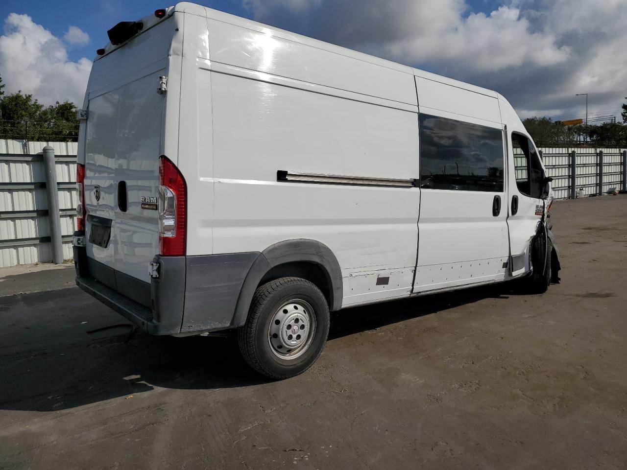 2014 RAM ProMaster City - Image 3