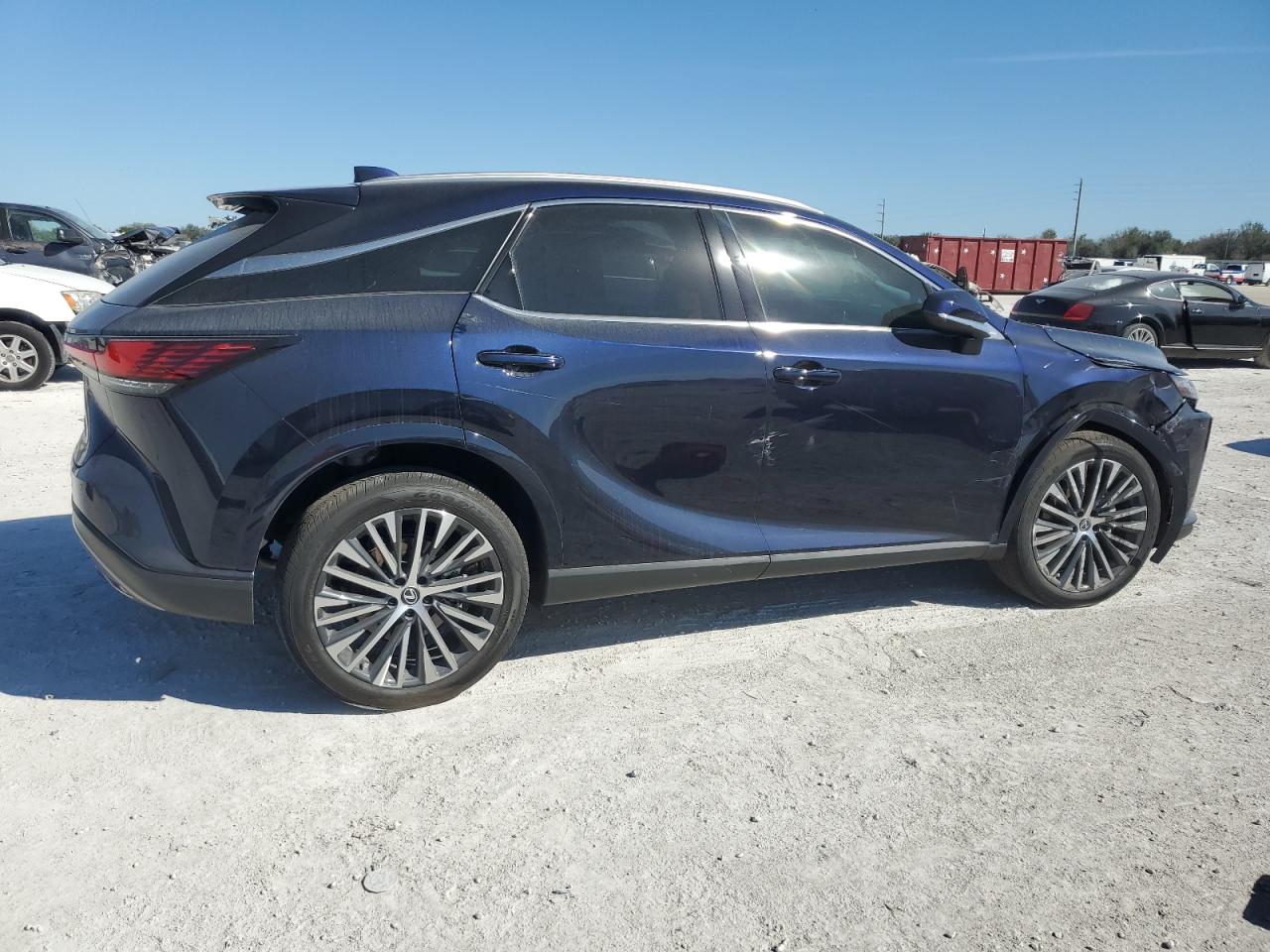 2024 Lexus RX - Image 3