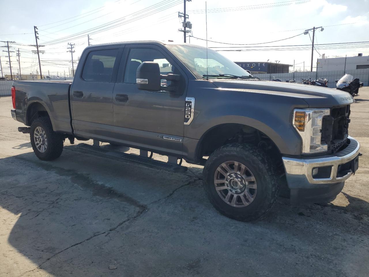2018 Ford F250 - Image 4