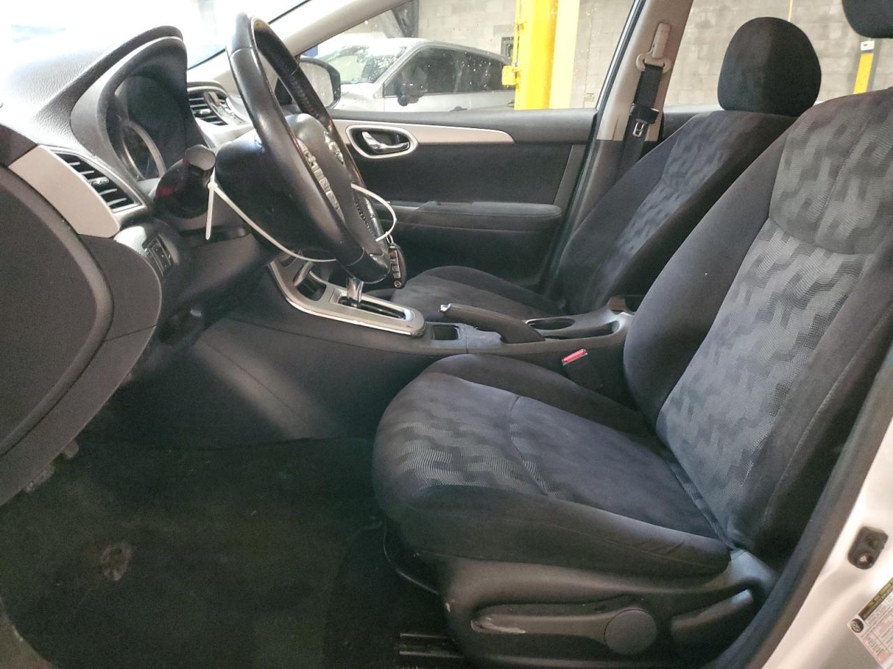 2013 Nissan Sentra - Image 7